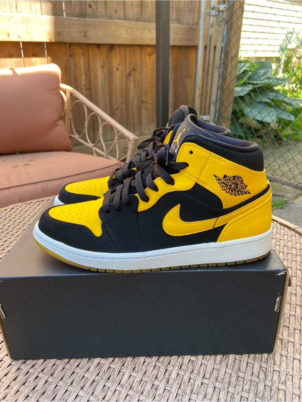 2017 Air Jordan 1 Mid Retro New Love Size 8.5